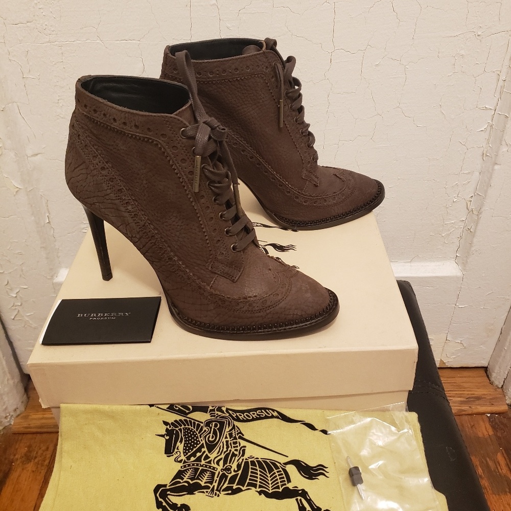 Burberry Brogue Gairloch Ankle Booties - Picture 4 of 8
